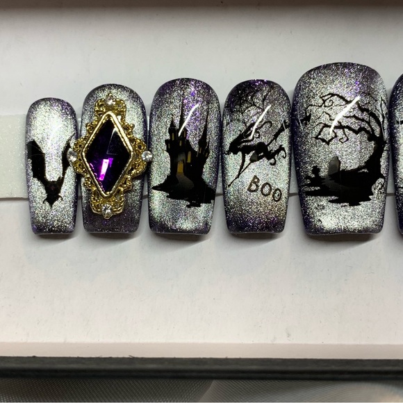 Cat Eye Witchy Gothic Nails - Picture 3 of 8